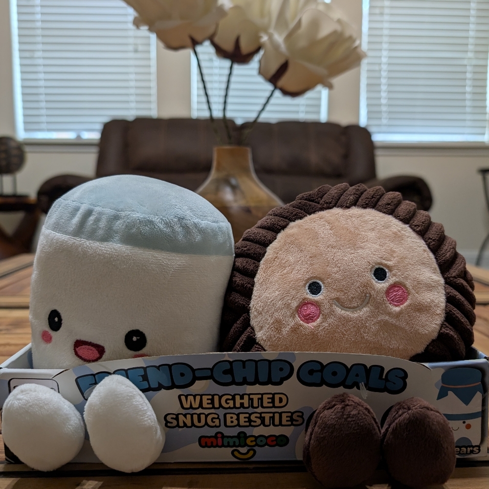NWT•Mimicoco Friend-Chip Goals Weighted Besties•All Ages•🥛🍪•2.2lbs•😴💤Support